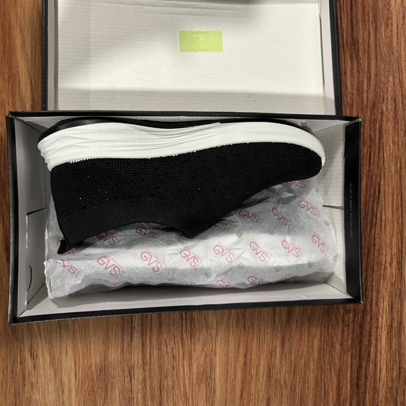 Women’s Gloria Vanderbilt GVS Mansfield Slip on Black Sparkle Sneakers, Size 10. - Picture 10 of 12